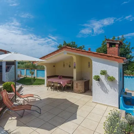 Casa de hóspedes Anitavilla 3*